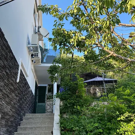 Villa Lopar