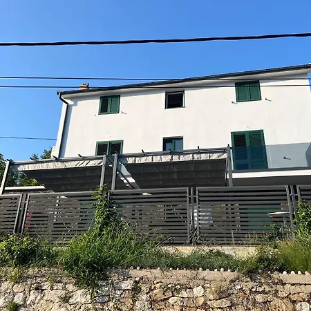 Villa Lopar *