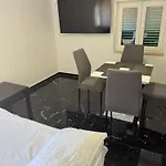 Villa Lopar *