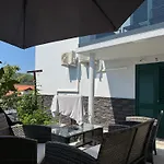 Villa Lopar *